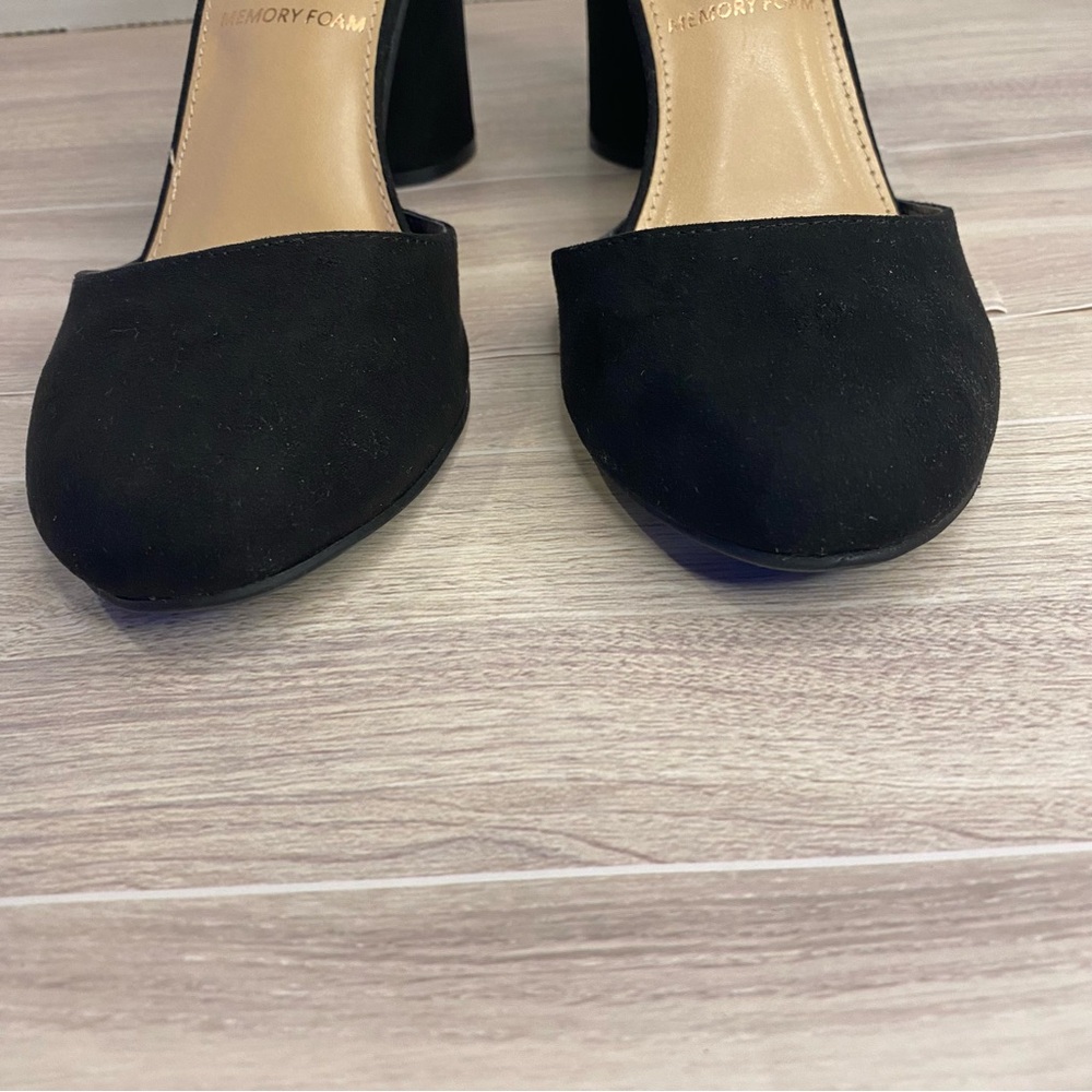 Lauren Conrad black faux suede round heels closed toe with strap size 7.5 - Picture 5 of 14